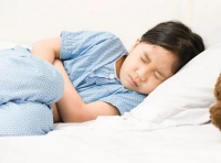 Trẻ bị đau bụng nôn không sốt không đi ngoài: Mẹ nên làm gì?